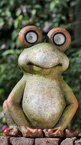DUŻA ŻABA LED - FIGURKA OGRODOWA